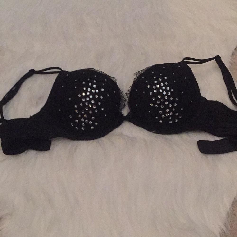 Victoria’s Secret very sexy bra